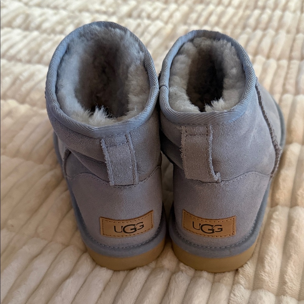 UGG women’s Gray Boots